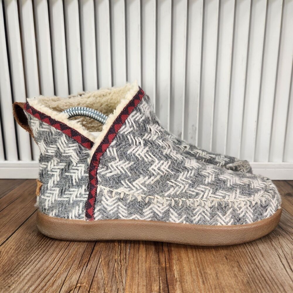 Womens 6 SANUK Nice Bootah Gray Boho Casual Slippers Knit Ankle Booties Boots